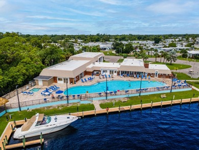 Caloosahatchee River Home For Sale in North Fort Myers Florida