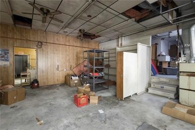 Over 15,000 sq. ft of commercial opportunity in Higginsville!