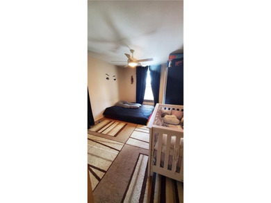 Sunny one bedroom apartment offers a cozy and efficient living - photo 8