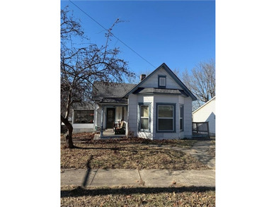 Smithville Lake Home For Sale in Smithville Missouri