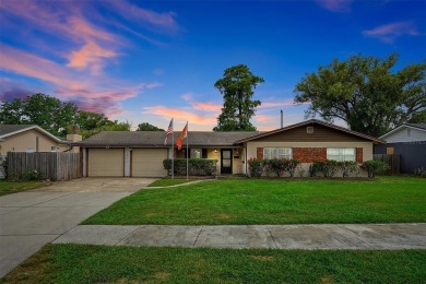 Lake Home For Sale in Orlando, Florida