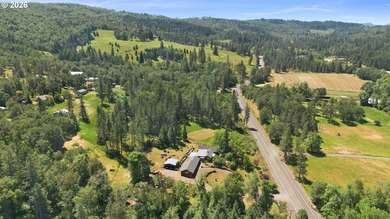 Charming country property located in the highly desirable - photo 4