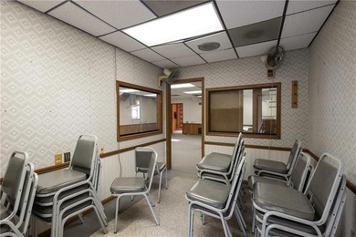 Over 15,000 sq. ft of commercial opportunity in Higginsville!