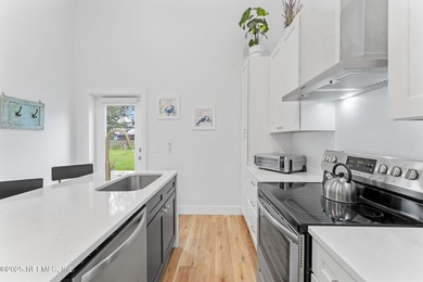 Step into this beautifully crafted new construction home - photo 12