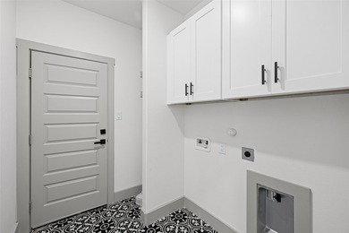 Welcome to this beautiful brand-new home in the highly desirable - photo 14