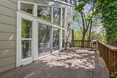 Beautiful Lake Texoma retreat featuring a main house and guest - photo 24