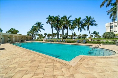Indulge in a luxurious beachfront lifestyle in this exquisitely - photo 25