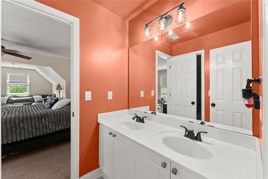 Welcome to your new home, perfectly situated on the 15th fairway - photo 28