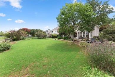 Welcome to your new home, perfectly situated on the 15th fairway - photo 44