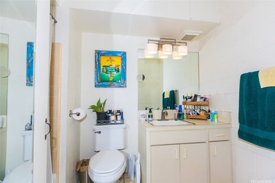 Location, location, location! Hideaway in Makiki now available - photo 11