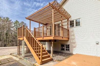Welcome to this beautifully designed multilevel home that - photo 18