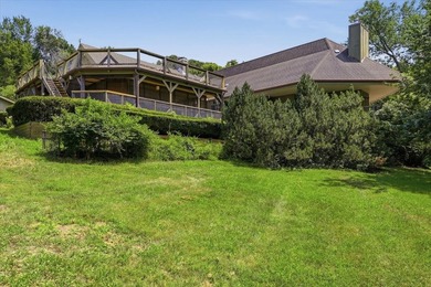 Very seldom does a property like this hit the market! Just 15 - photo 8