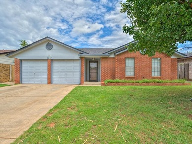 (private lake, pond, creek) Home Sale Pending in Oklahoma City Oklahoma