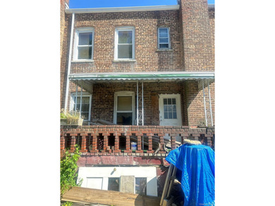 Located in the heart of Flushing, 140-19 Rose Ave is a rare - photo 3