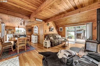 Experience off grid living with this spectacular 1,068 sqft, 3 - photo 5