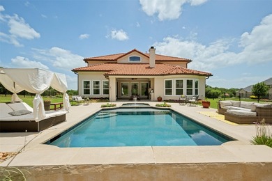 Agent Friendly. Multi-Generational Living with two complete - photo 1