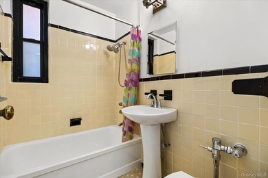 Sweet Renovated One Bedroom on Tree-lined Street - Park Terrace - photo 14