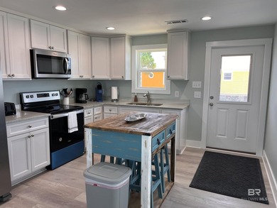 Welcome to this beautifully renovated, raised 2-bedroom, 2-bath - photo 23