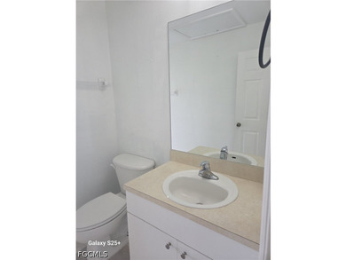 Exceptional opportunity to own a versatile property in a rapidly - photo 25