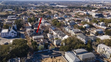 Located at 214 W Park Ave, this impressive circa-1900 property - photo 39