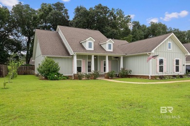 Welcome Home to 320 Nandina Loop, Fairhope Al. This 4 Bedroom 3 - photo 2