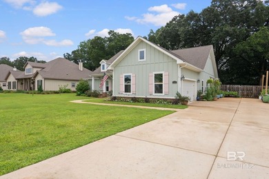 Welcome Home to 320 Nandina Loop, Fairhope Al. This 4 Bedroom 3 - photo 4