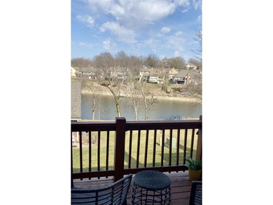 Lakewood Lakes Townhome/Townhouse For Sale in Lees Summit Missouri