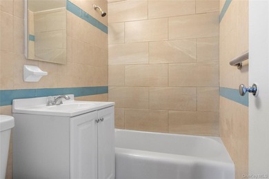 Your home awaits you at Fordham Hill Oval! This renovated, well - photo 8