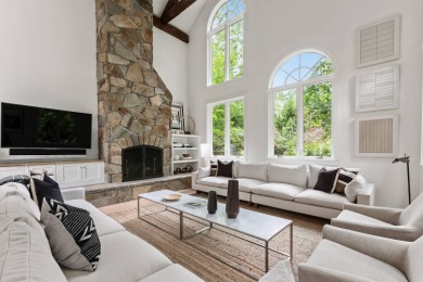 New to the market! Sited on 1.9 gorgeous acres on Georgica Pond - photo 7