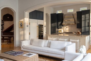 Fully renovated custom Mediterranean estate by Michael Counter - photo 8