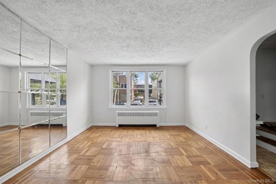 Refreshed and charming 3-bedroom tri-level brick home features a - photo 10
