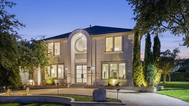 Beautifully updated northeast-facing Contemporary Mediterranean - photo 2