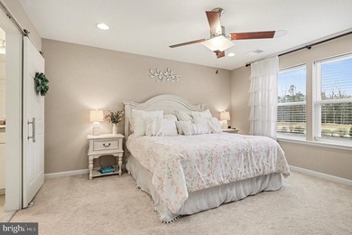 Welcome to this beautiful, barely lived-in model home loaded - photo 11