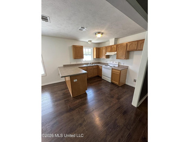 Welcome home to this cozy 3 bedroom, 1 bath property featuring a - photo 14