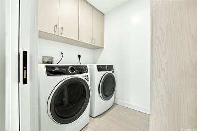 Experience luxury island living in this rarely available 3-bed - photo 17