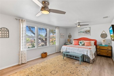 Priced to sell! Experience waterfront living in this beautifully - photo 21