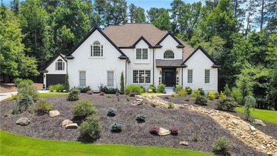 Welcome home to a truly exceptional combination of luxury - photo 1