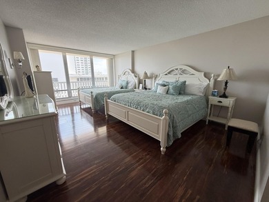Located on the famous Galt Ocean Mile this 2BD/2BA waterfront - photo 21