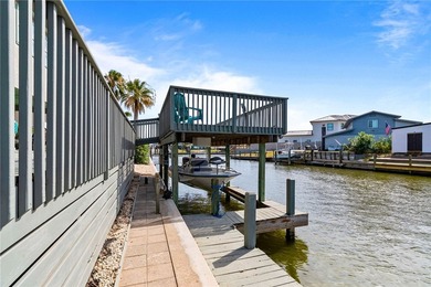 Priced to sell! Experience waterfront living in this beautifully - photo 28