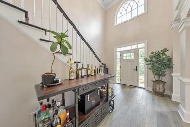 Welcome home to a truly exceptional combination of luxury - photo 10
