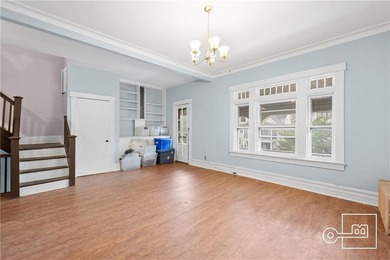 MIDWOOD MANOR!! Excellent location!!! Detached 3 story 2 family - photo 9