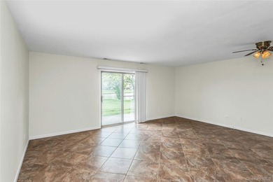 Welcome to Oceanside Cove! This beautifully maintained 2-bedroom - photo 6