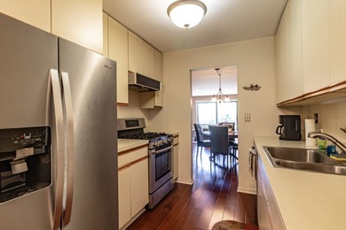 Welcome to this absolutely charming 2-bedroom, 2.1-bath townhome - photo 13