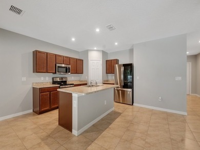 Lightly lived in 2019 construction with a split floor plan. This - photo 5