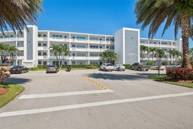 Lake Condo For Sale in Deerfield Beach, Florida