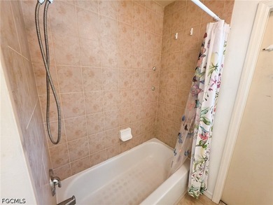 Move in Ready! This popular Grand Cayman model in desirable SW - photo 31