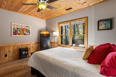 Privately situated stunning 3-bedroom, 3-bath prow-front home - photo 37