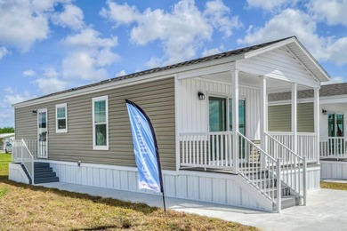 Lake Jackson - Highlands County Home For Sale in Sebring Florida