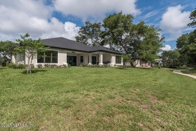 Step into this BRAND NEW 4 BED, 3.5 BATH, 3 CAR GARAGE, CONCRETE - photo 9