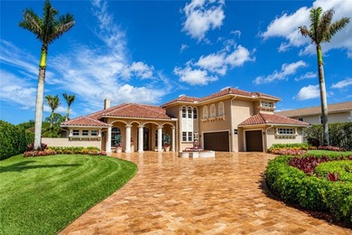 Exceptional 5,155 SF estate in Meadowood Golf & Country Club - photo 1